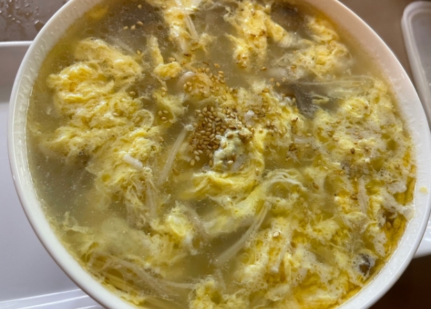 卵とキノコの雑炊