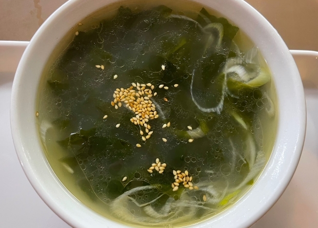 わかめスープ